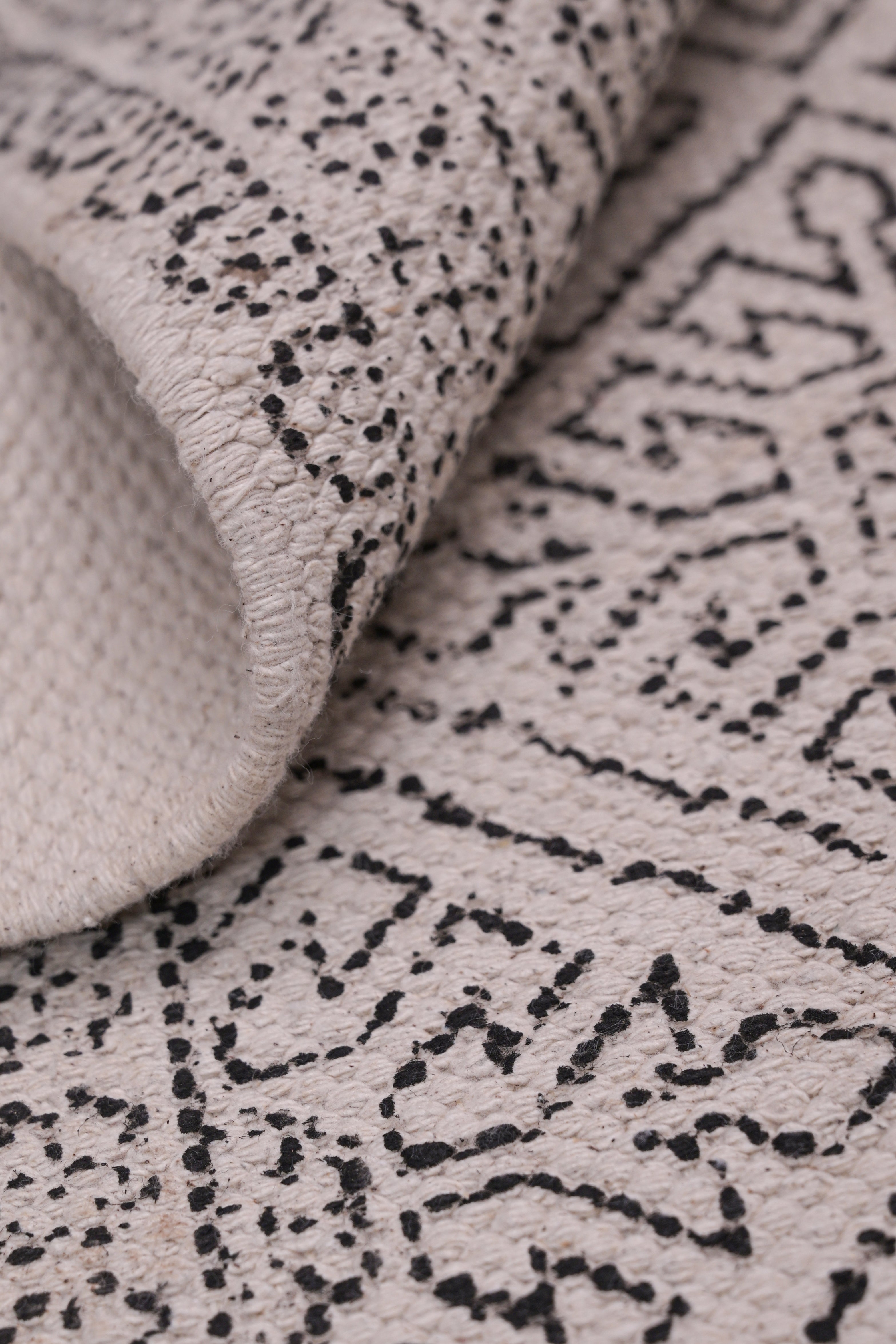 Desert Loom Tribal Cotton Rug