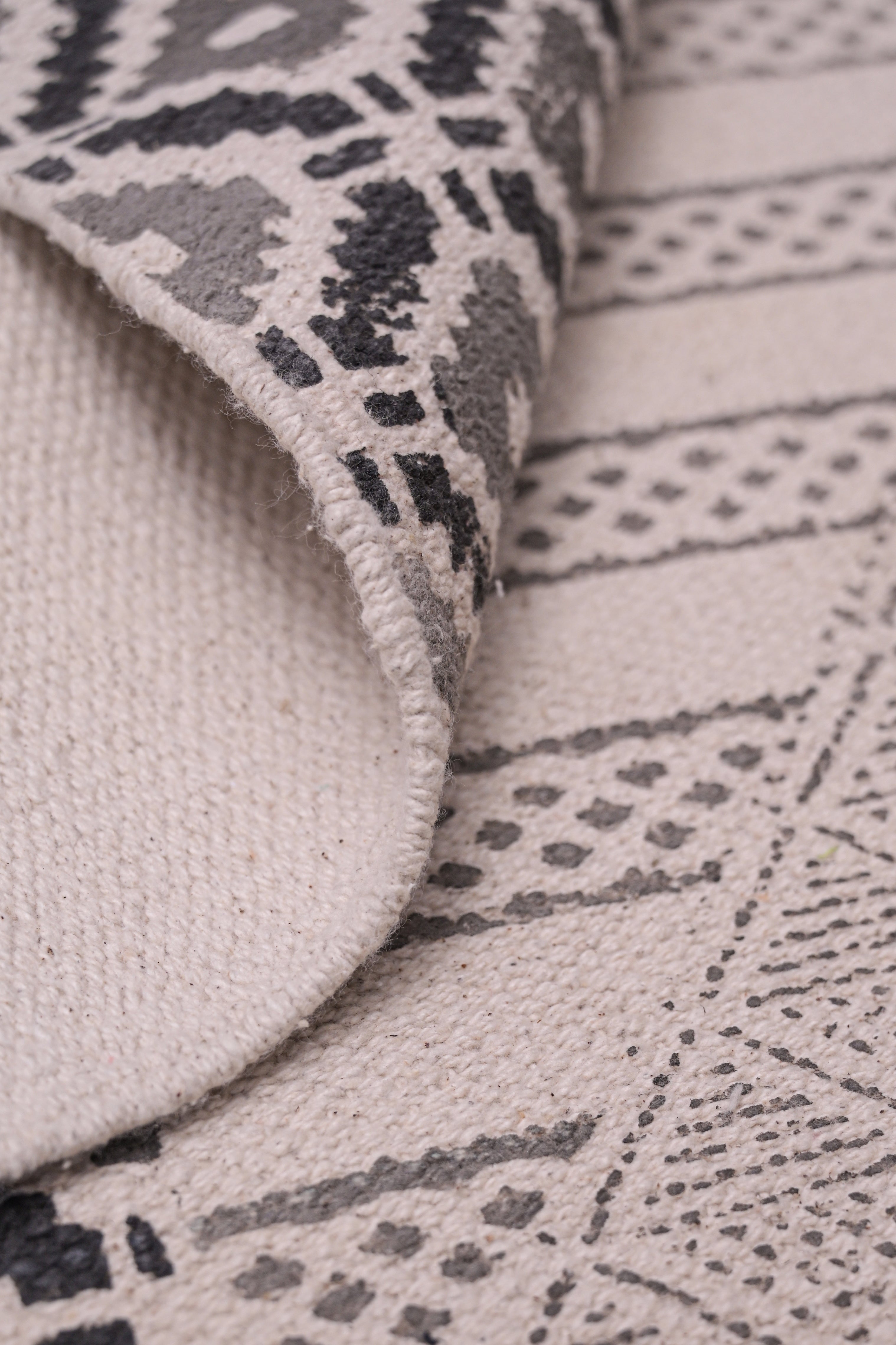 Nomad Axis Geometric Cotton Rug