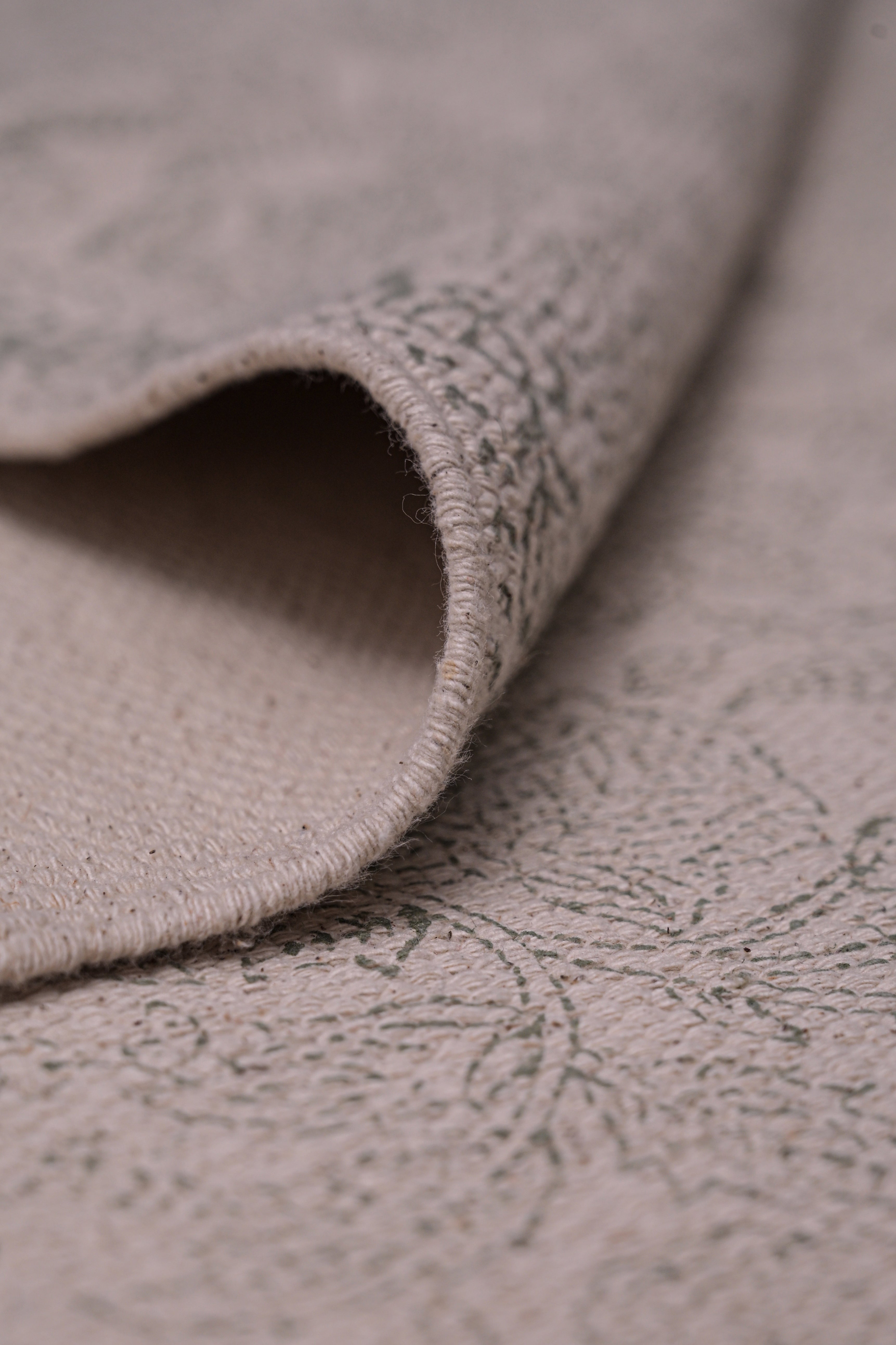 Ivory Whisper Botanical Cotton Runner