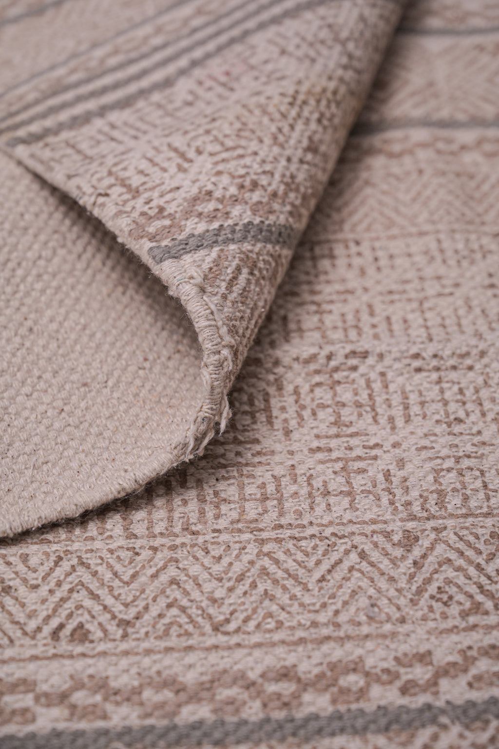 Earthline Tribal Stripe Cotton Rug